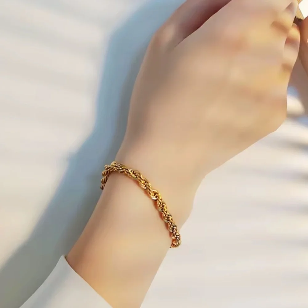 Twisted Gold Chain Bracelet